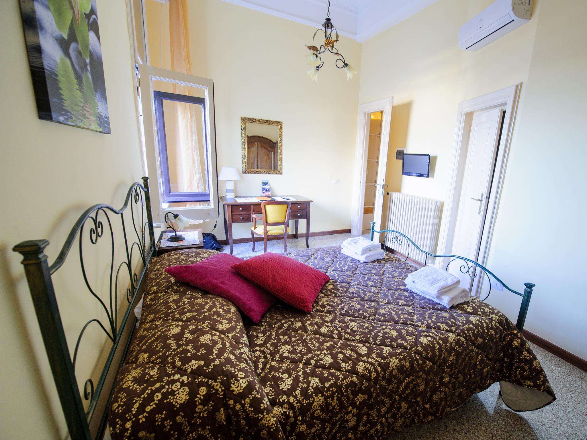 Barone Bed And Breakfast Salerno Exterior foto