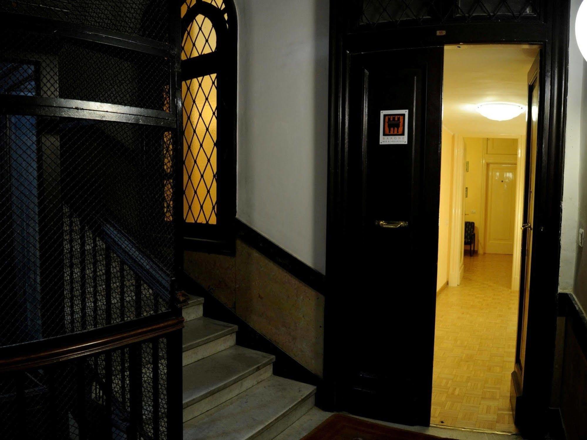 Barone Bed And Breakfast Salerno Exterior foto